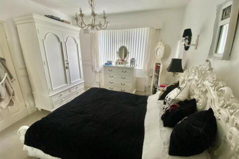 Bramleys Estate Agents - Woodsome Avenue - Mirfiel