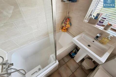 Refitted Family Bathroom