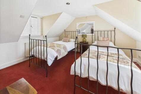 CAM03185G0-PR0115-STILL006