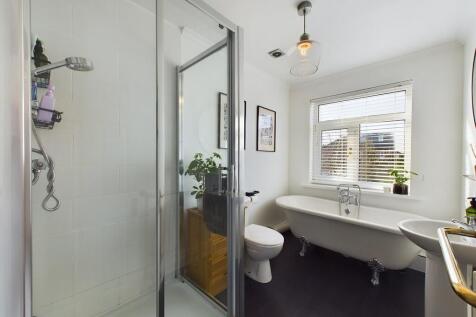 CAM02854G0-PR0318...