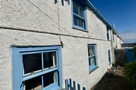 2 Bedroom Mid Terraced House for Sale