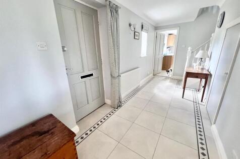 entrance hall.jpeg