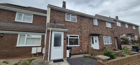 Immaculately presented 2 bed terrace, gas CH, d Glazing, Conservatory, encl rear gdn, quiet location. Available immediately
