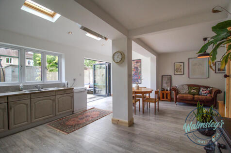 Kitchen dining extension