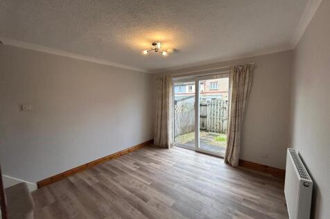 WhatsApp Image 2025-12-11 at 15.09.07 (1).jpeg