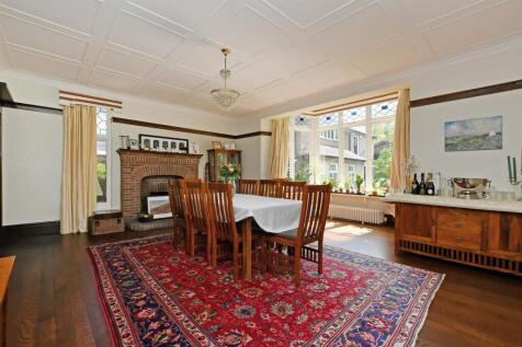 8 bed, 5 bath Detached in Sheffield - Photo 8