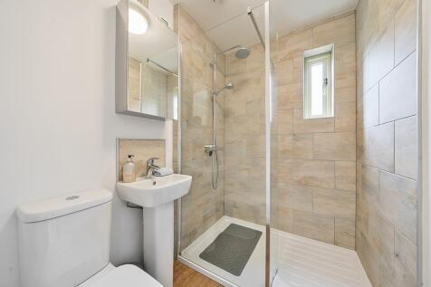 Reception room ensuite