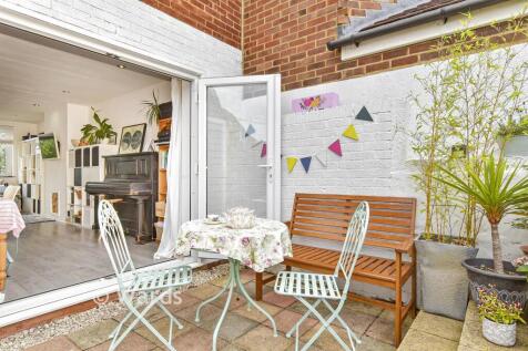 External Lifestyle Photograph