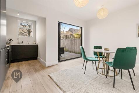 Dining/Kitchen