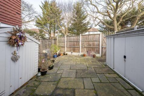 Stapleford Close, E4