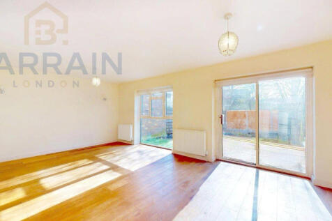 4 Bedroom House, Beckton, E6 For Sale By Barrain L