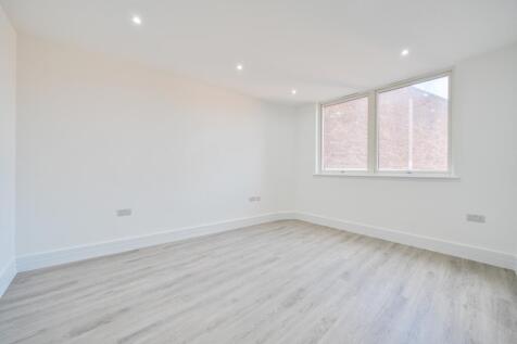 1356328-3-68c7fa4...