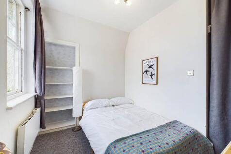 CAM01898G0-PR0131-ST