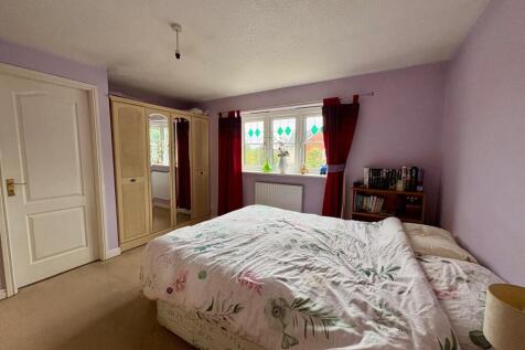 8 Shawbury Master Bedroom.jpg
