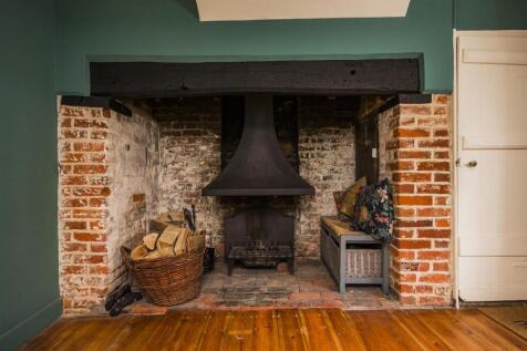Feature Fireplace