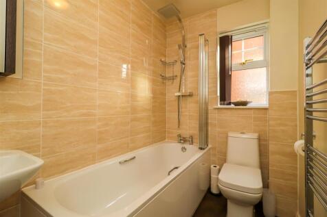 BATHROOM/W.C.