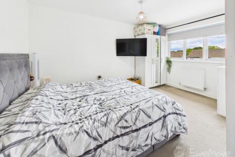 CAM03624G0-PR0147-STILL026