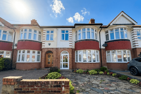 3 Bedroom Terraced for Sale in N21
