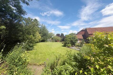 Greys Orchard, Barby