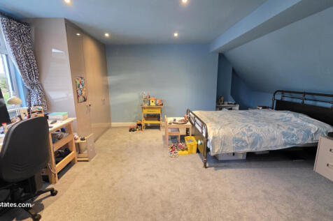 LOFT BEDROOM
