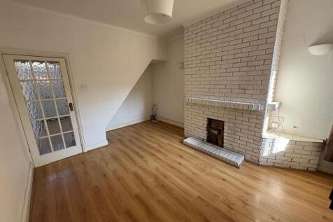 REAR RECEPTION ROOM