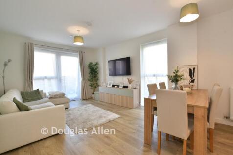 Lounge/Kitchen /Dining Room