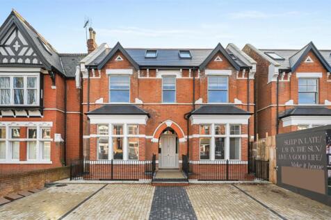 AR - Flat 6, 63 Gordon Road - 30 (1).JPG