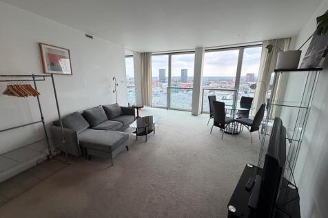 **Available Now**Rotunda Furnished 1 Bed