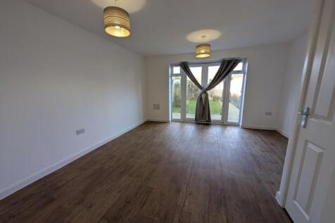 PXL_20251205_1037...