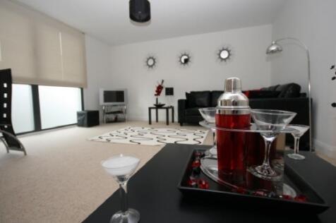 2 Bedroom Flat in KA1 2PR