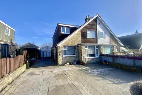 Bramleys Estate Agents - Farrar Drive - Mirfield (