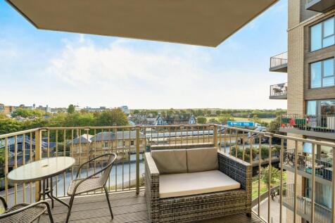 Balcony 1a.jpg