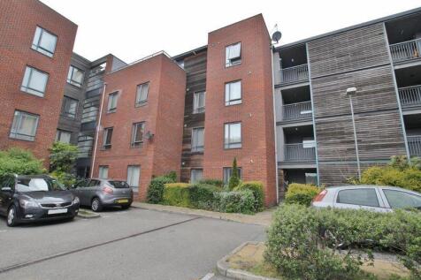 ** Zero Deposit Guarantee Available **
Available for a September move in is this two bedroom apartment situated in the popular area of Garston. The property is offered on an unfurnished basis. Call to