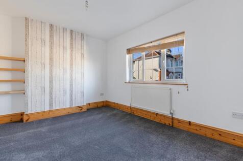 A14 - 20 Osney Avenue, Paignton - 250228