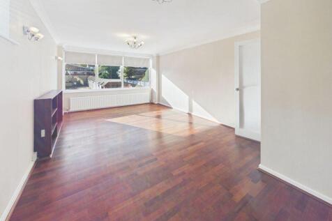 2 Bedroom Flat in SM1 2AZ