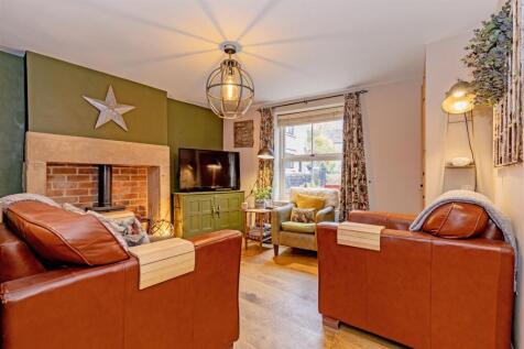 Reception Room-3.jpg