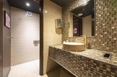 51916 Hi res (5).jpg