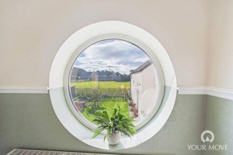 Halwway