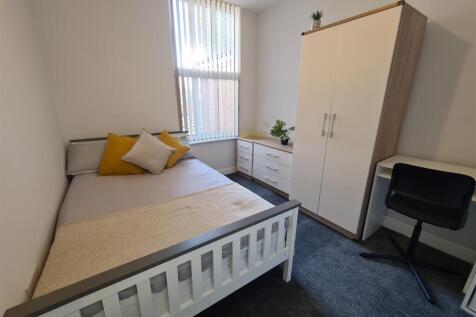 Double En-Suite Room | First Floor | Beautifully Presented | Fully Furnished | All Utilities Included |