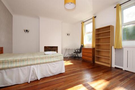 Bedroom 1.JPG
