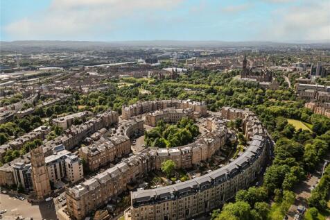 9 bed, 6 bath Terraced in Glasgow - Photo 3