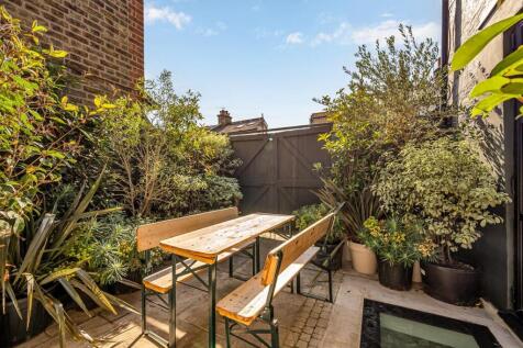 1 Coningsby Road-21.jpg