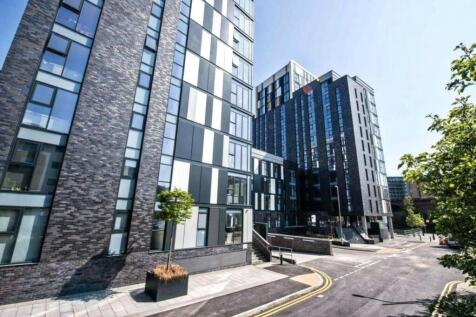 Available from 21ST JULY! Prime Residential are delighted to present this 2-bed, 2-bath apartment in Downtown, M5. This furnished home is perfect for a small family, couple or two working professional