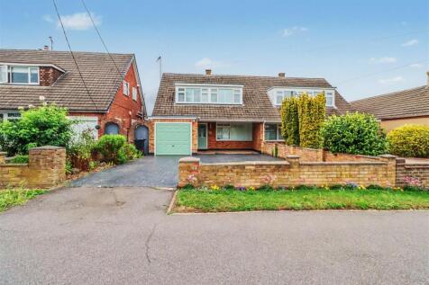69 GUERNSEY GARDENS OUTSIDE.jpg