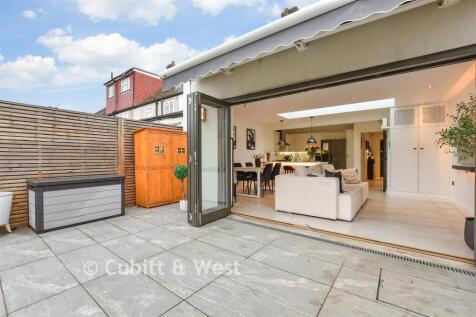 External Lifestyle Photograph