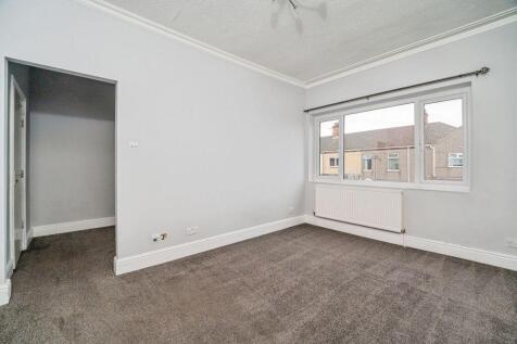 Bedroom 2 pic 2