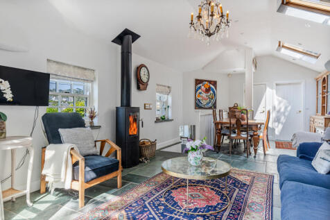 A01 - 1 Noss Mayo Noss Mayo - 250725