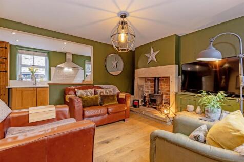 Reception Room-1.jpg