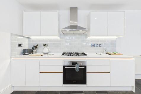 CAM03974G0-PR0120...