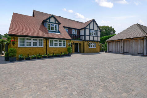 2 Medlar Drive (2...